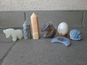 Prodám vyřezane tvary/figurky z minerálů