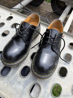 Dr. martens - 3 dírkové