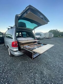 VW Sharan 4x4 obytný camper 1.9TDI 85kw