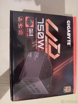 GIGABYTE UD750GM PG5