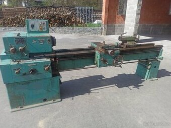 Soustruh TOS SN 40 B/2000