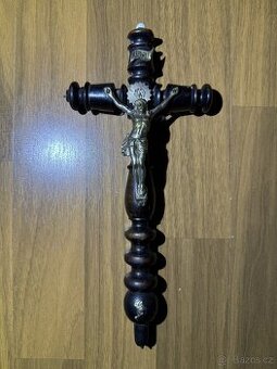 Starý starožitný dřevěný kříž, krucifix 27 cm