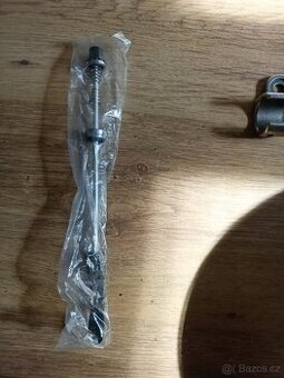 Čep, přípojka ezhitch k chariotu Thule