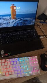 Lenovo počítač