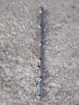 Bmw e39, e38, e53, e46 - Rail lišta paliva na M57.