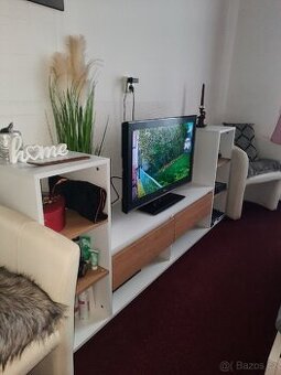 TV stolek