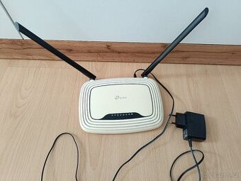 router TP-LINK TL-WR841N