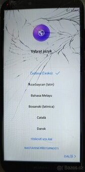 Huawei Y6 2018 2 GB / 16 GB 4G černý funkční – rozbité sklo