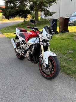 Yamaha R1
