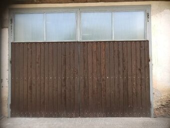 garážová vrata 450x349 mm