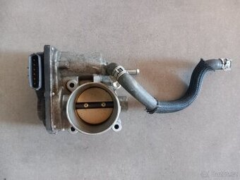 Hrdlo škrtící klapky Toyota VERSO 2013-