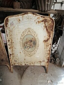 Starožitné kovové čelo dětské postele s malbou andělíčků