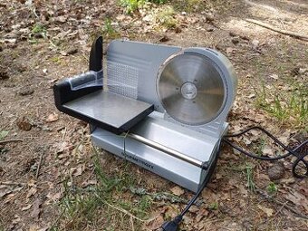 Prodám nářezák kráječ potravin Gourmetmaxx