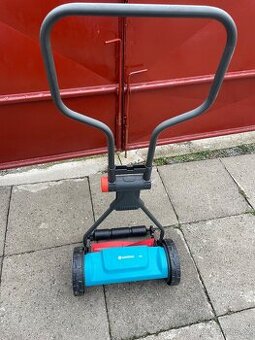 Nova rucni vřetenová sekačka Gardena 330