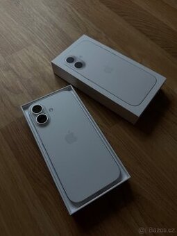Apple iPhone 17 256GB bílý