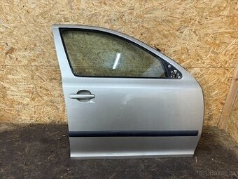 PRAVÉ PŘEDNÍ DVEŘE ŠKODA OCTAVIA 2 9201
