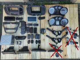 Insignia A - elektronické díly...