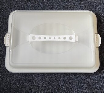 Dóza na chlebíčky