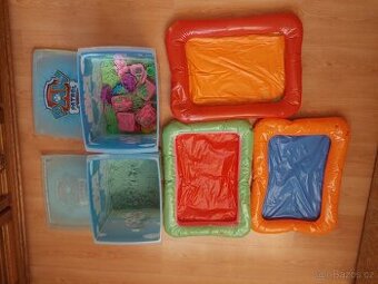 kinetický písek, bábovky, boxy, bazénky