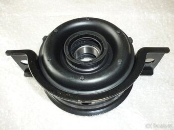 Mitsubishi L200 DiD -  LOŽISKO ZADNÍHO KARDANU