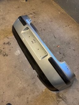 VW Golf 4, zadní nárazník