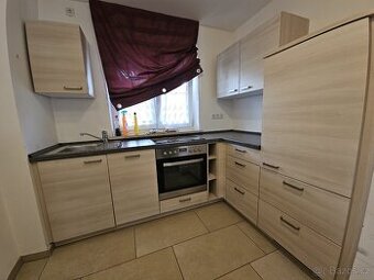 Kompletní kuchyně XPRESS AKAZIE vč. spotřebičů