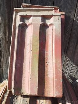 Pálené taška na střechu.