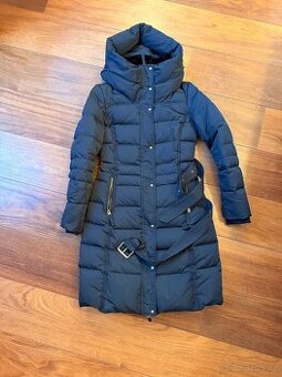 ZARA dámský dlouhý zimní kabát XS – péřový, s kapucí