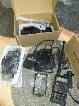 Dvě vysílačky Baofeng