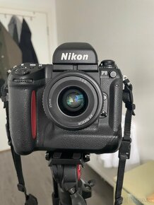 Nikon F5 + 35mm 2