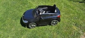 Elektrické BMW 6 GT - černé