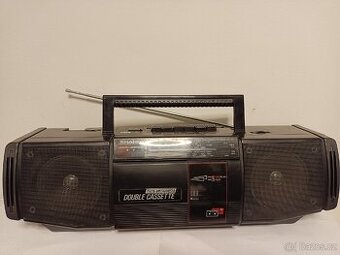 Sharp WQ T222 bk radiomagnetofon retro kazeťák