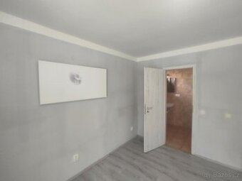 Pronájem, byt 1+kk, 30 m, Pražská 1203, Dobříš, Česko