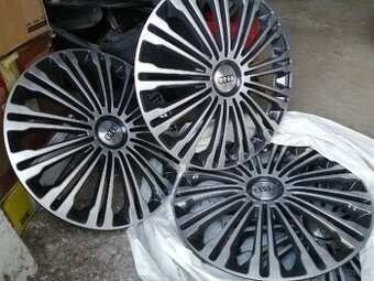 Plastové kryty kol R15 znak Audi