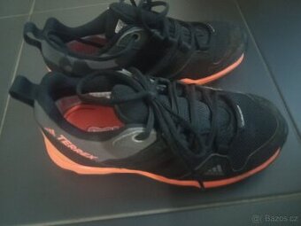 adidas terrex velikost 29 nove
