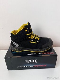 Boty VM Footwear r. 41