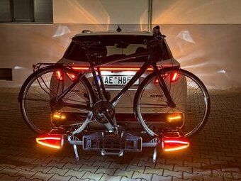 Nelepší skládací nosič na tažné 2 elektrokola s led světly