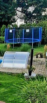 Trampolína průměr 5m.