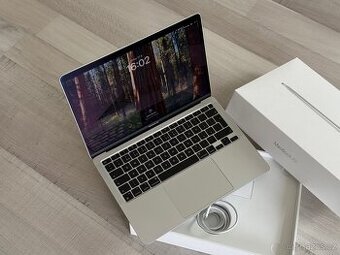 Prodám Apple MacBook Air M1 13” (256 GB SSD, 8GB RAM)