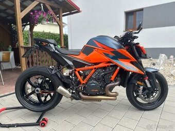 KTM SuperDuke 1290 R 2021