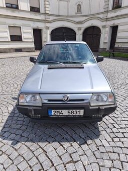 ŠKODA FAVORIT GLX Silver line