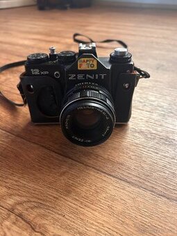 Prodám fotoaparát ZENIT TTL