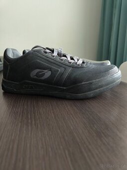 Boty O'Neal Pinned SPD a pedály Shimano PD-ME700