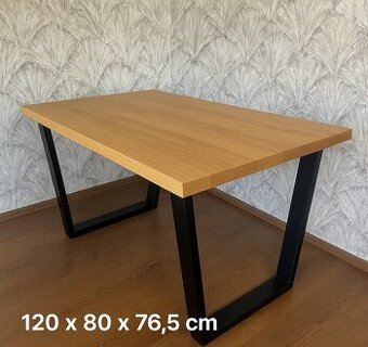 Designový jídelní stůl – dub / kov
