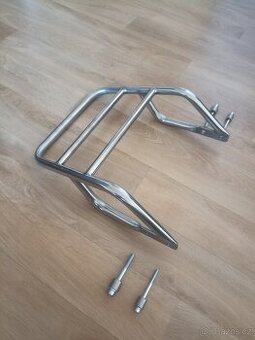 Zadní nerezový trubkový nosič na Suzuki GSX 1400