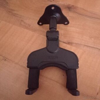 DRŽÁK NA KYTARU NA ZEĎ