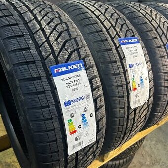 NOVÉ Zimní pneu 185/60 R15 84T  Laufenn