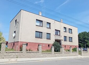 Byt 3+1 se zahradou a parkovacím stáním, Samšina u Jičína