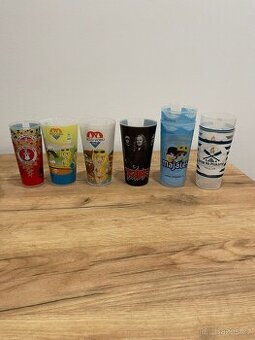 Plastové kelímky z festivalů – 0,5 l (9 ks)