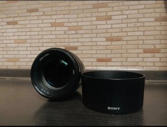 Sony 85mm f1.8 VÝBORNÝ stav